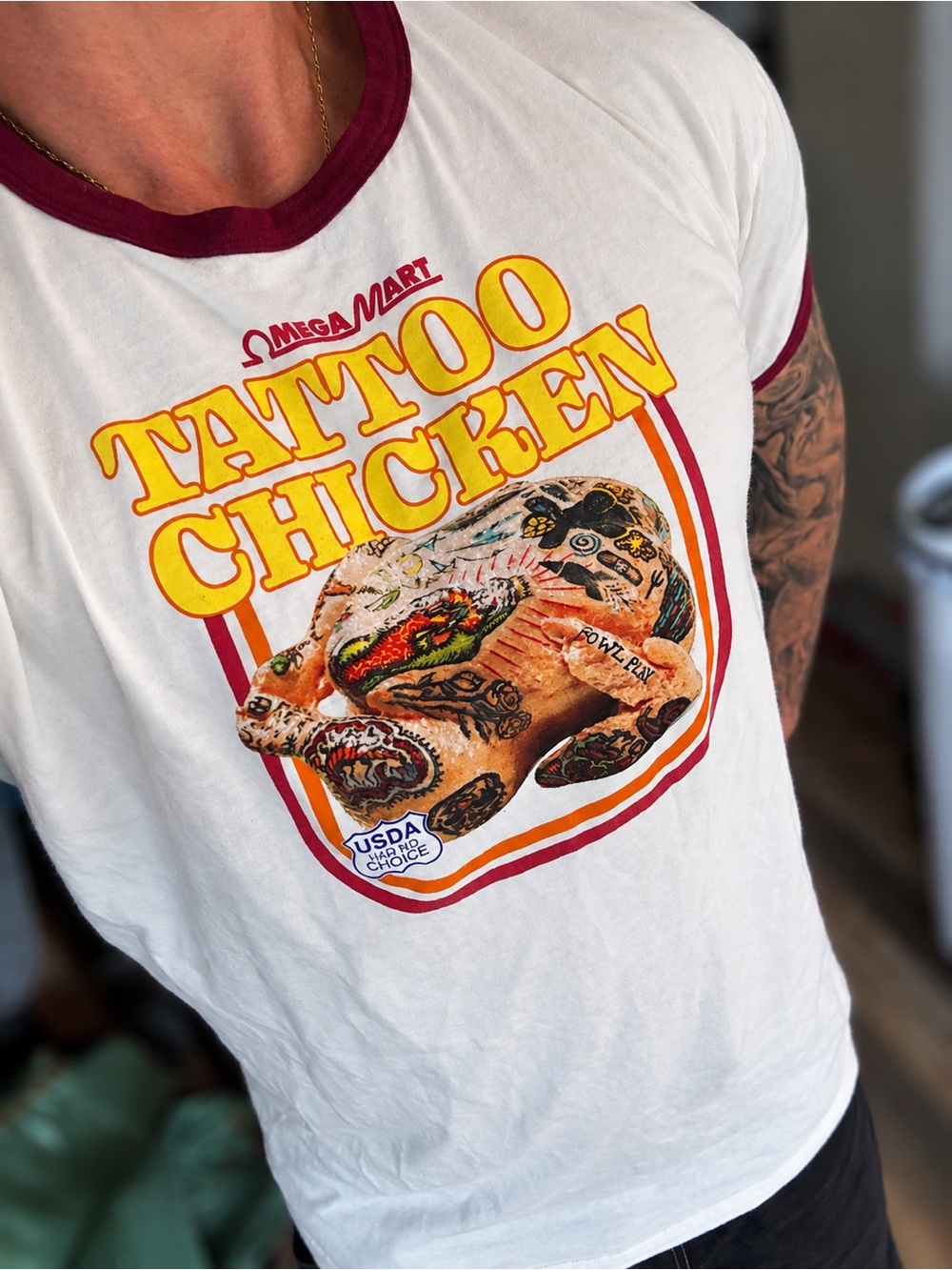 Meow Wolf Omega Mart Tattoo Chicken Ringer Tee XL Cream Burgundy